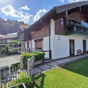 Hausansicht Süd-Ost - 3 Zimmer Etagenwohnung in Teisendorf