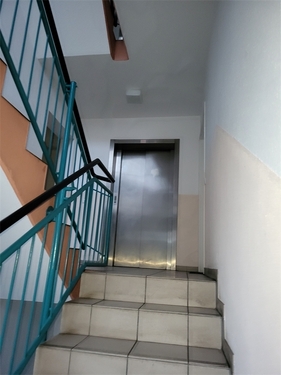 Aufzug - Wohn- & Geschäftshaus mit 58,46 m&sup2; in Berlin zum Kaufen