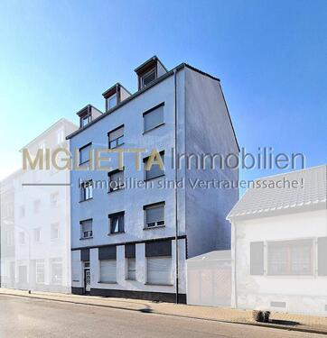 - - Solide Kapitalanlage mit 9 Apartments und 1 Lager