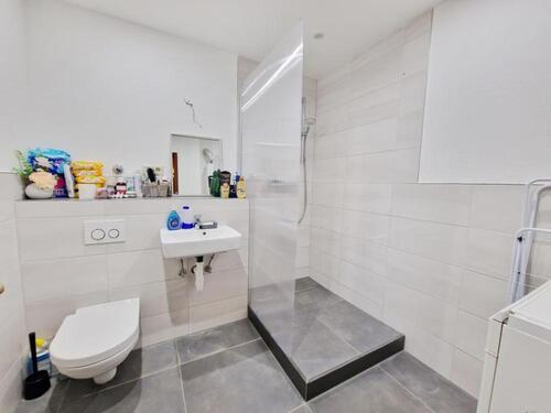 Badezimmer - Appartement mit 50,00 m&sup2; in Ludwigshafen zum Kaufen