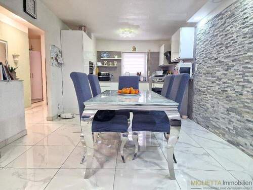 Essbereich - Reihenmittelhaus mit 142,00 m&sup2; in Ludwigshafen am Rhein zum Kaufen