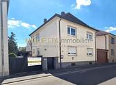 - - Freistehendes Haus mit Baugenehmigung zum 4-Familienhaus mit Doppelparker