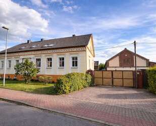 Haus zum Kaufen in Altlandsberg 1.090.000,00 € 183 m²