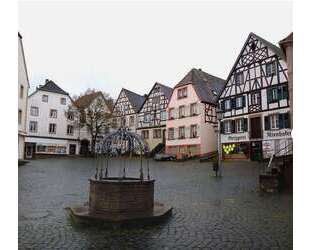 Haus zum Kaufen in Ottweiler 119.000,00 € 135 m²