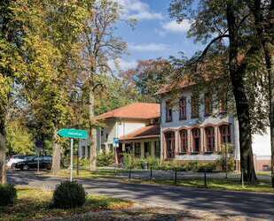 KLEINES HAUS AUF GROßEM GRUNDSTÜCK, IN SCHÖNEICHE BEI BERLIN...