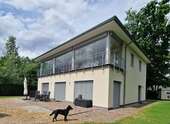 verglaster Balkon mit Raffstore - Einfamilienhaus mit 245,00 m² in Schöneiche bei Berlin zum Kaufen