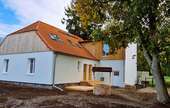 Ansicht - Brunnen - 10 Zimmer Bauernhaus, Landhaus in Bleyen-Genschmar