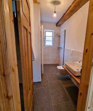 Blick in ein Bad - 10 Zimmer Bauernhaus, Landhaus in Bleyen-Genschmar