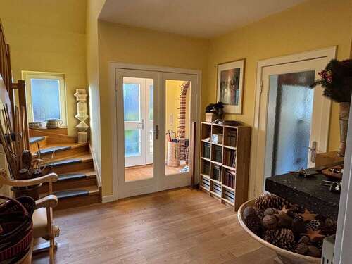 Flur EG - Villa mit 252,00 m&sup2; in Berlin zum Kaufen