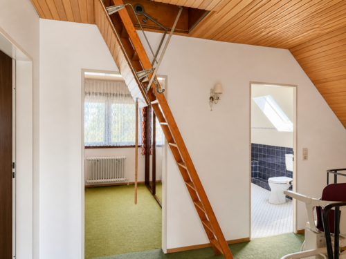 Zugang zum Spitzboden - 