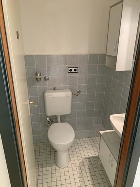 WC - 