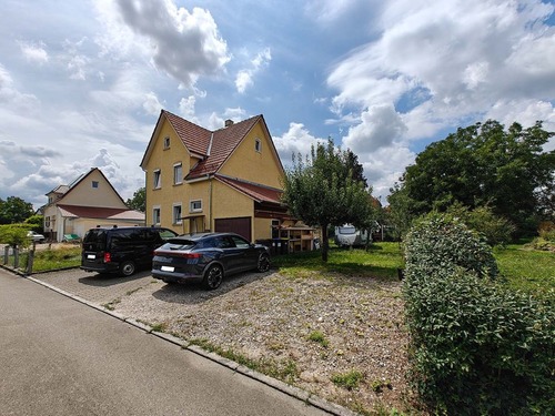 Aussenansicht - Vermietetes Einfamilienhaus in Degerschlacht mit 1.103 m² Grundstück