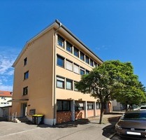 Verwaltungsbau mit insgesamt 22 Zimmern in der Innenstadt - Reutlingen Baden-Württemberg
