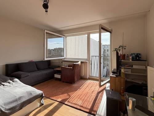 Zimmer mit französischem Fenster - Etagenwohnung mit 90,00 m&sup2; in Berlin zum Kaufen