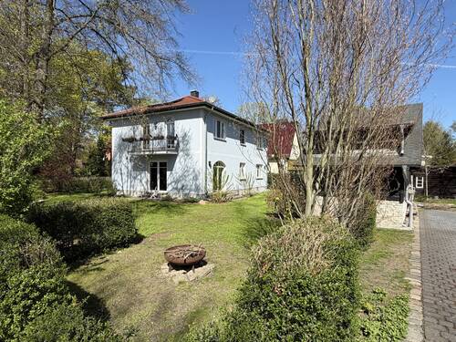 Haus - 7 Zimmer Einfamilienhaus zum Kaufen in Falkensee / Finkenkrug