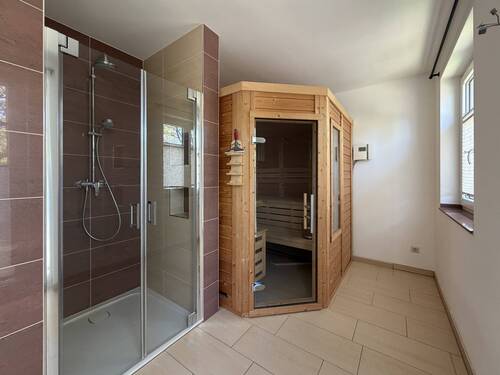 Sauna und Dusche - 