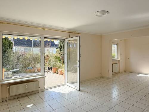 Wohnbereich - 3 Zimmer Erdgeschoßwohnung in Berlin / Rudow