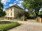 Aussenansicht - Stolzes 30er Jahre Haus auf riesigem Grundstück mit Nebengelassen (SANIERUNGSBEDÜRFTIG)