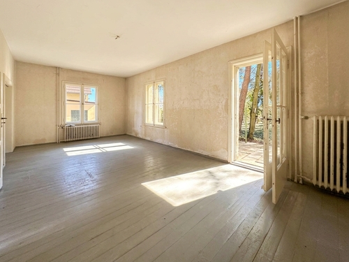 Wohnzimmer mit Terrassenausgang - 4 Zimmer Einfamilienhaus zum Kaufen in Kleinmachnow