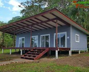 PANAMA: Brandneues Haus direkt am Meer ( ROP Grundstück ) - Tierra Oscura Provinz Bocas del Toro