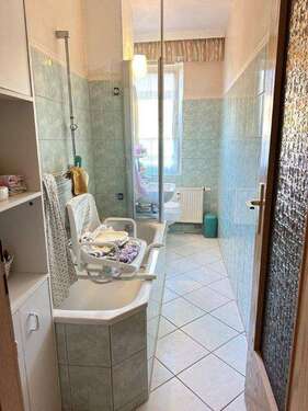 Bad - 3 Zimmer Etagenwohnung in Kaulsdorf