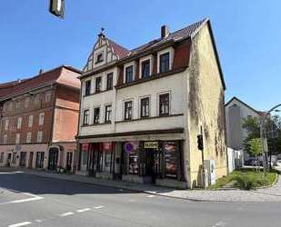 Faktor 10,8 - Wohn- und Geschäftshaus im Zentrum von Arnstadt zu verkaufen