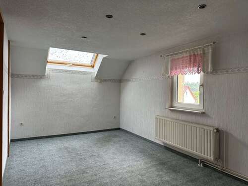 DG Kinderzimmer Dachfenster mit elektr. Rollladen - 