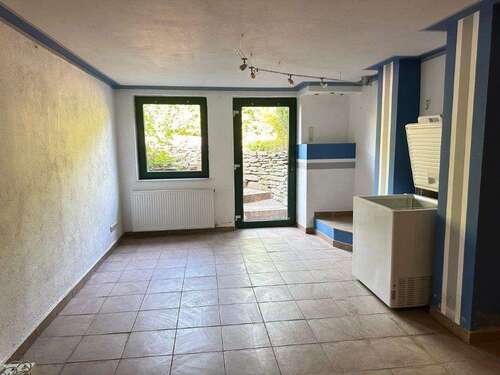 Wohnraum im Keller - 