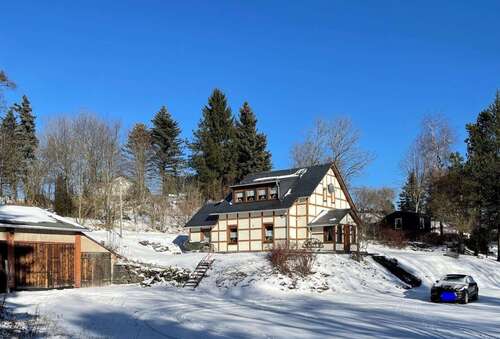 1 - direkt am Skihang, schönes WohnhausFerienhaus in Oberwiesenthal