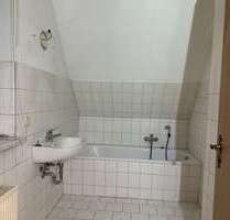 Schnäppchenangebot - Dachgeschosswohnung im Grünen - Unterwellenborn