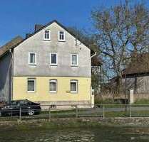 sanierungsbedürftiges Bauernhaus mit sanierten Nebengebäude und großem Grundstück - Grobgengereuth