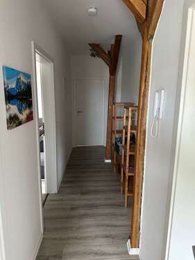 Flur (2) - 