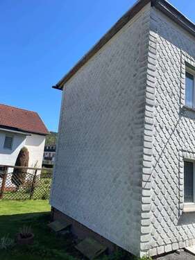 Seitenansicht - 4 Zimmer Einfamilienhaus zum Kaufen in Sitzendorf