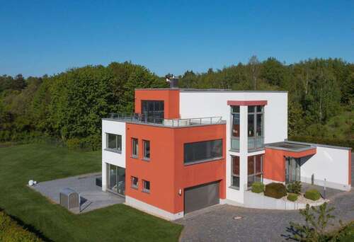 Ansicht (1) - TOP Villa im Bauhausstil mit Erdwärme usw.