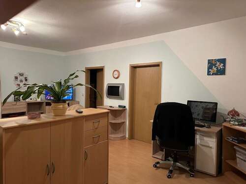 großes WZ mit Essbereich (2) - 