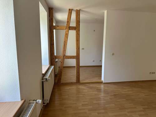 Wohnzimmer mit Küche - Erdgeschoßwohnung mit 39,00 m&sup2; in Kaulsdorf zur Miete