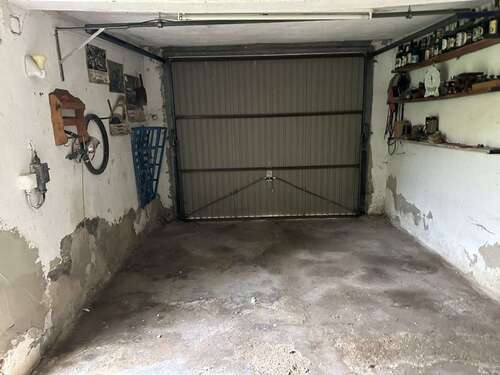 Garage - 