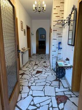 Flur (2) - 