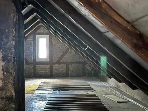 Dachboden Haus (1) - 