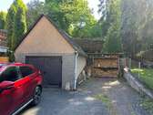 Garage 2 und Stellplatz - 