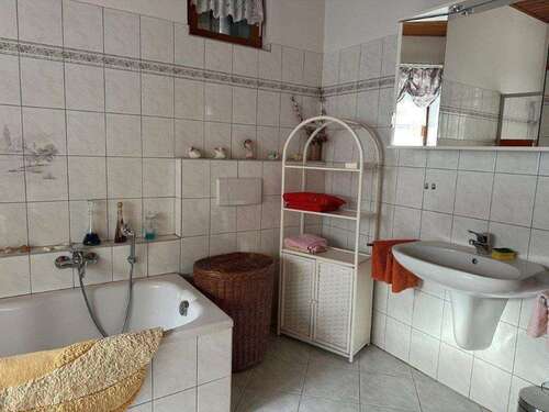 EG (3) - 