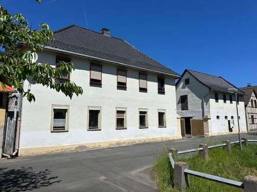 Ansicht (4) - Mediterraner 3- Seitenhof mit großer Scheune, 4 Garagen und großem Grundstück