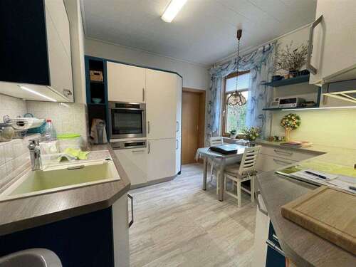 Küche OG - 8 Zimmer Zweifamilienhaus zum Kaufen in Pößneck
