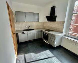 Schöne 2 Zimmerwohnung mit Balkon und Einbauküche in Zwickau