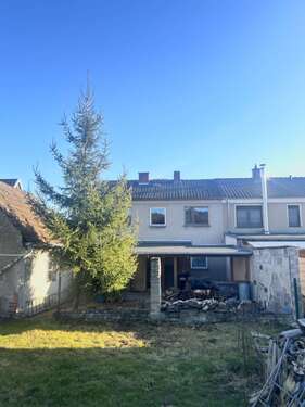 Hausansicht hinten (Garten) II - 4 Zimmer Doppelhaushälfte in Unterwellenborn