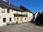 Ansicht - Ein- Zweifamilienhaus mit Scheune, Garagen und großem Grundstück