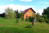 Ansicht (2) - Schönes und geräumiges 1-2 Familienhaus mit großem Garten und super Wohnlage
