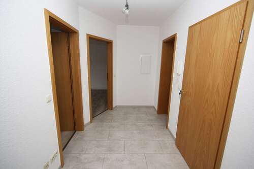 Flur (2) - Etagenwohnung mit 55,00 m² in Pößneck zur Miete
