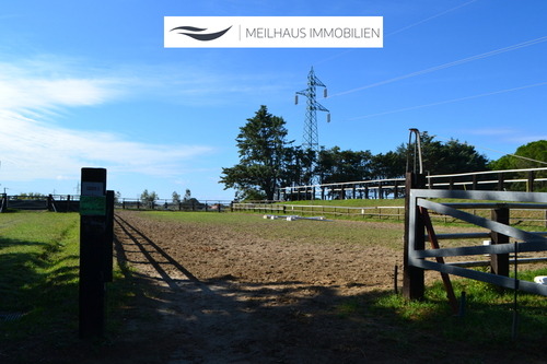 weiterer Reitplatz - 