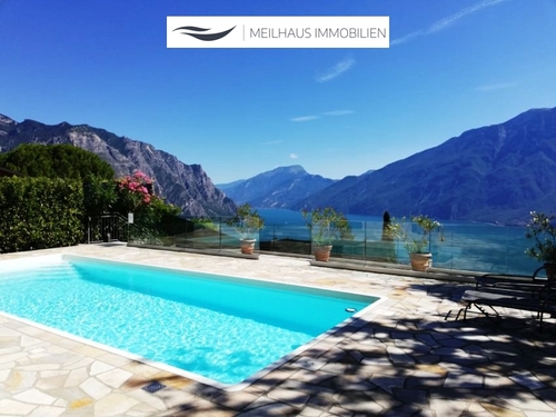 Pool und Seeblick-1-850x638 - 